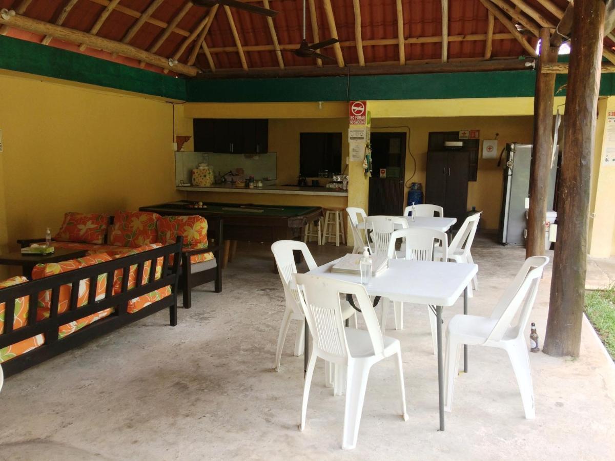 Amigos Hostel 코수멜 외부 사진